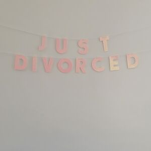 Chic Pink Glitter 'Just Divorced' Wall Banner